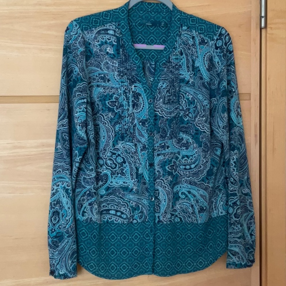 Prana Evelyn Paisley Button-down Pintuck Blouse. Size L